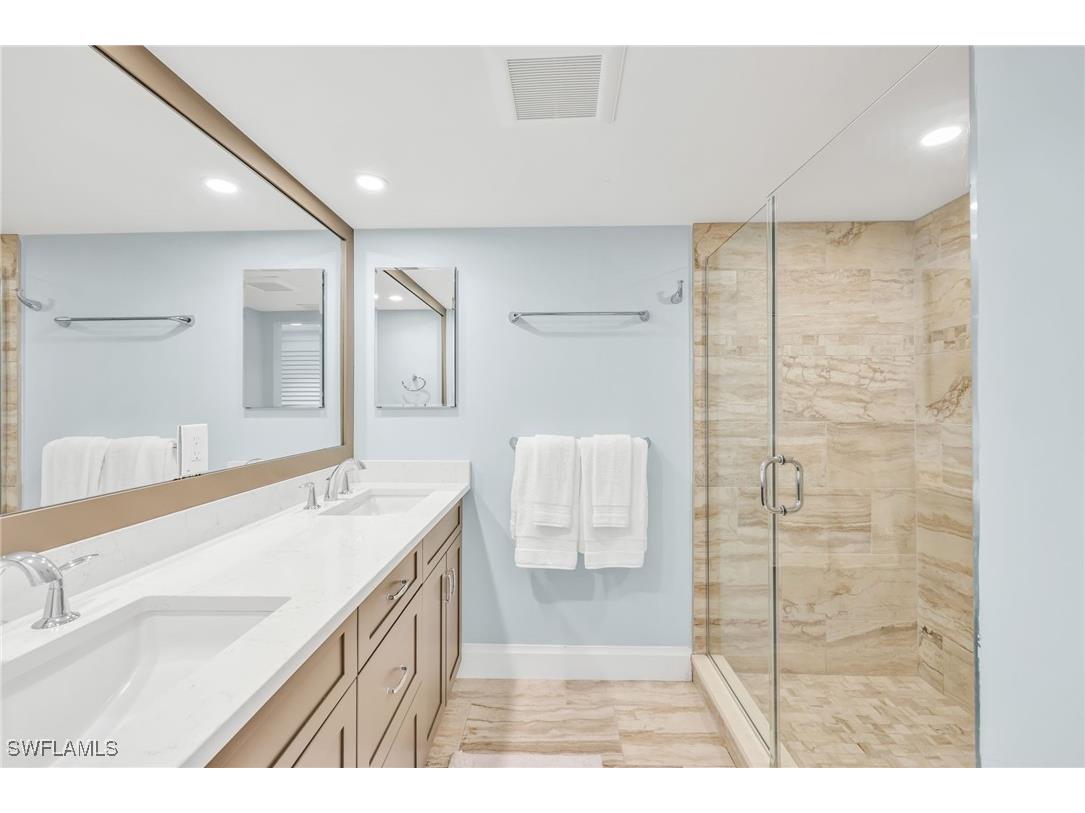 9653 Gulf Shore Drive #402 Naples FL 34108 225077633 image29