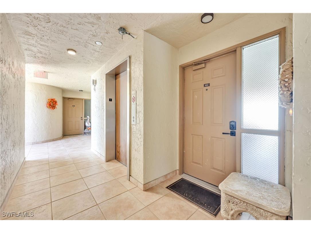 9653 Gulf Shore Drive #402 Naples FL 34108 225077633 image39