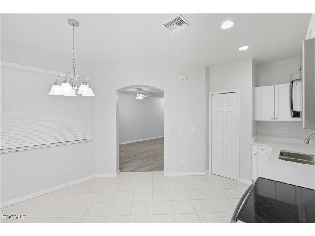 9656 Roundstone Circle Fort Myers FL 33967 2025017764 image12