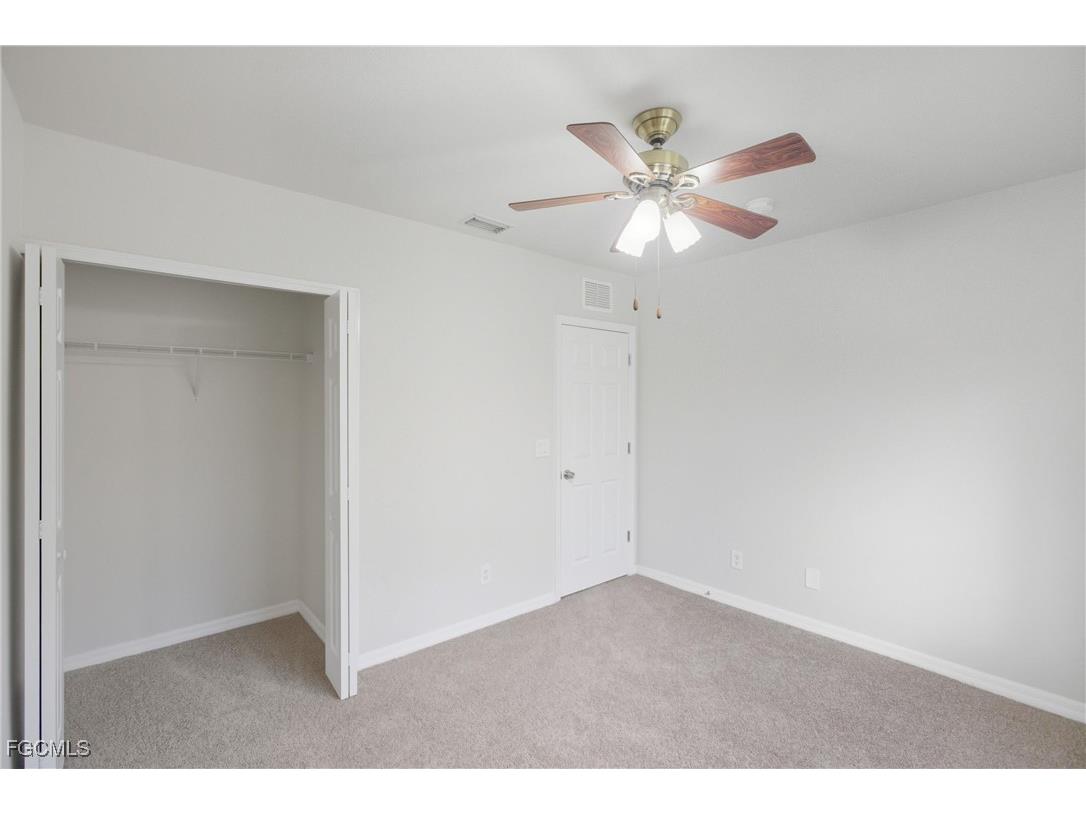 9656 Roundstone Circle Fort Myers FL 33967 2025017764 image25
