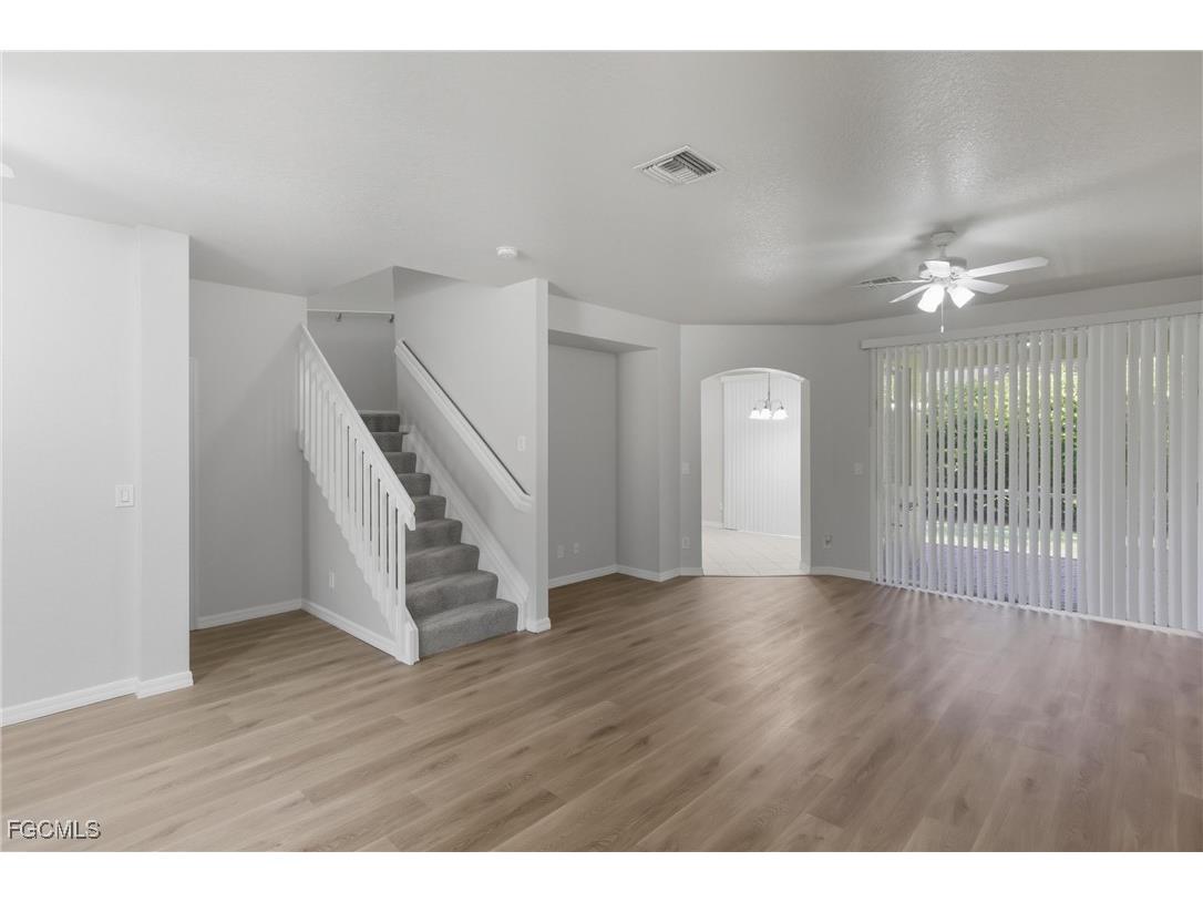 9656 Roundstone Circle Fort Myers FL 33967 2025017764 image4
