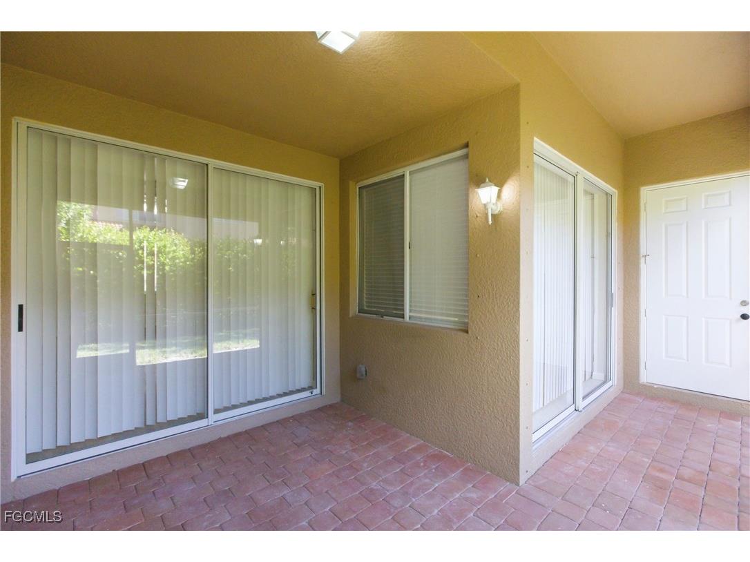 9656 Roundstone Circle Fort Myers FL 33967 2025017764 image5