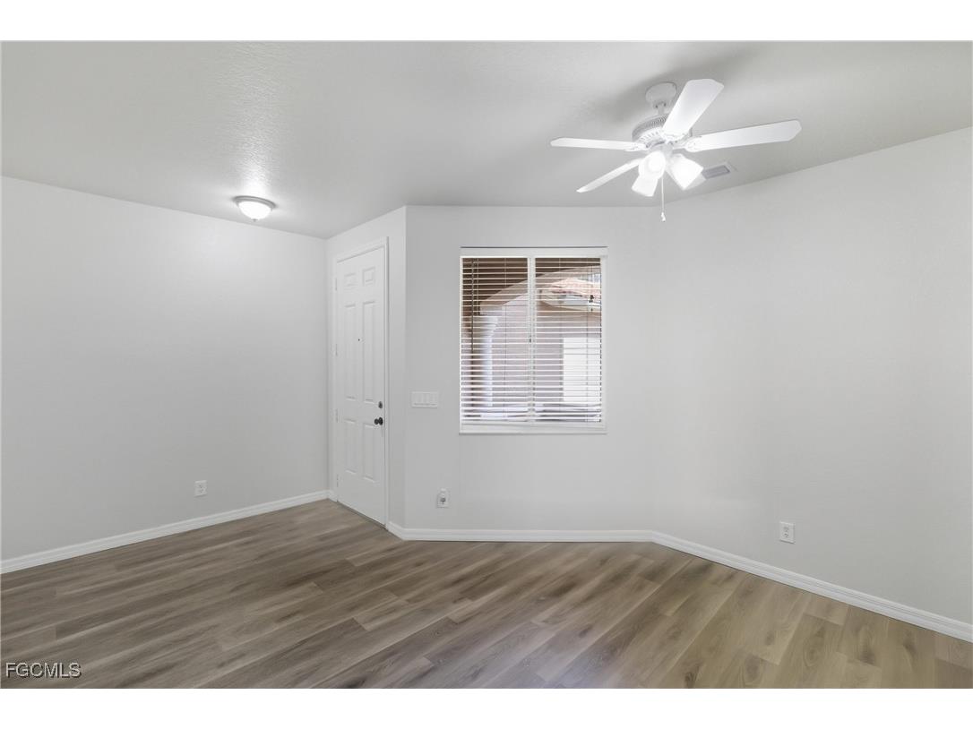 9656 Roundstone Circle Fort Myers FL 33967 2025017764 image6