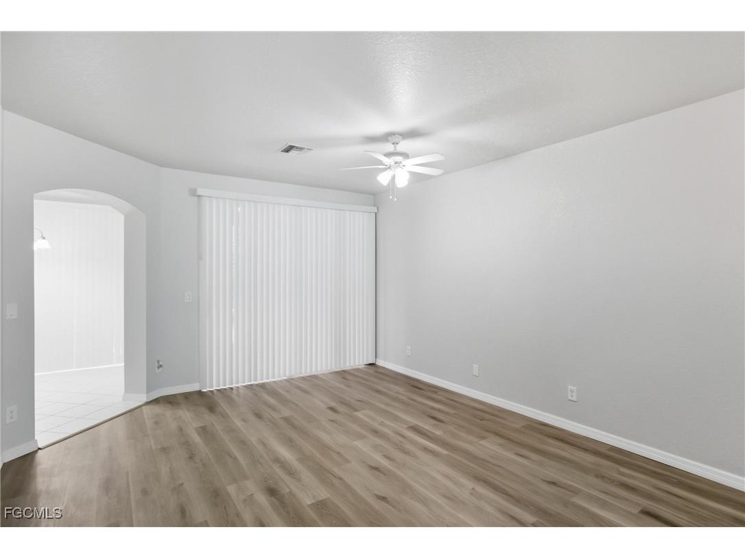 9656 Roundstone Circle Fort Myers FL 33967 2025017764 image9