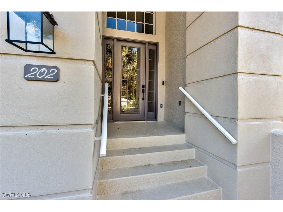 9657 Cypress Hammock Circle #202 Estero FL 34135 225067456 image4