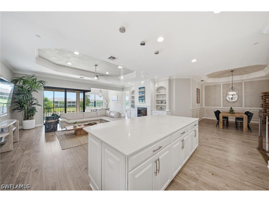 9658 Montelanico Loop #201 Naples FL 34119 226016483 image1