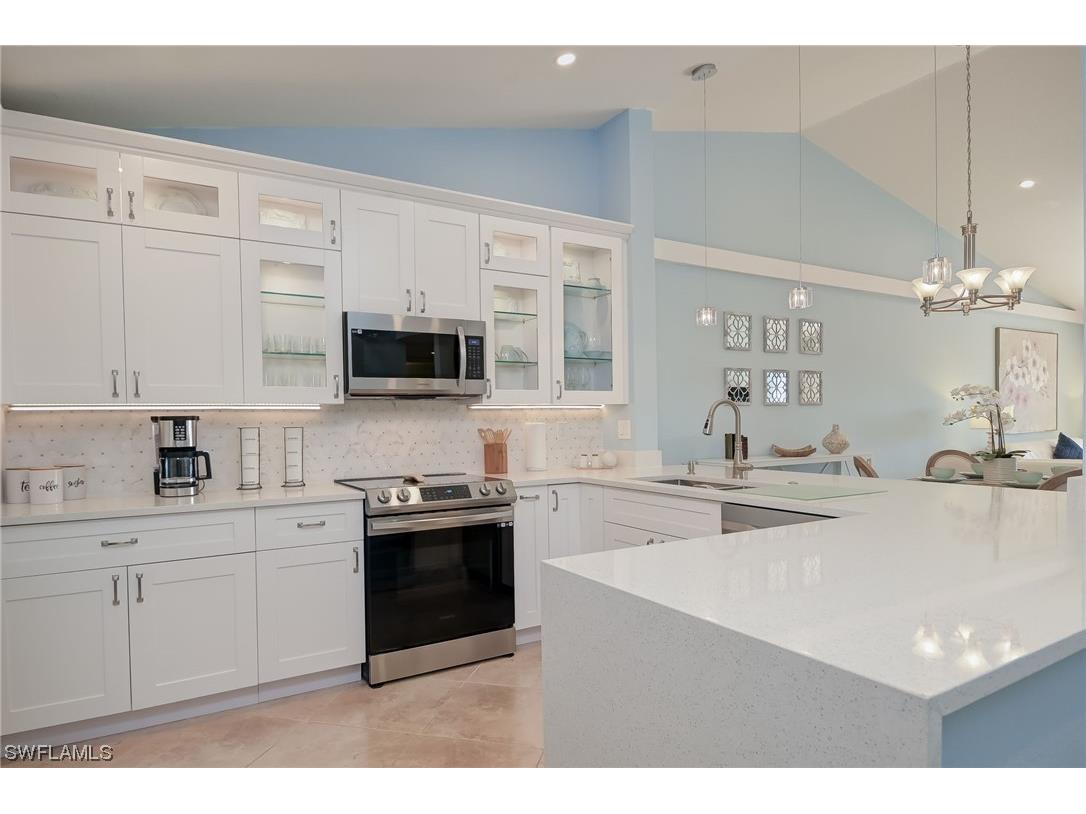 9660 Victoria Lane #A-307 Naples FL 34109 223055836 image1