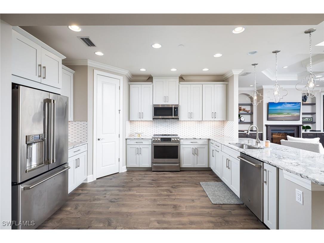 9672 Montelanico Loop #102 Naples FL 34119 225071000 image5