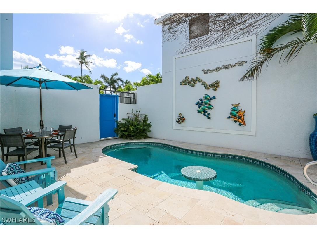 968 5th Street S #6 Naples FL 34102 222080424 image1