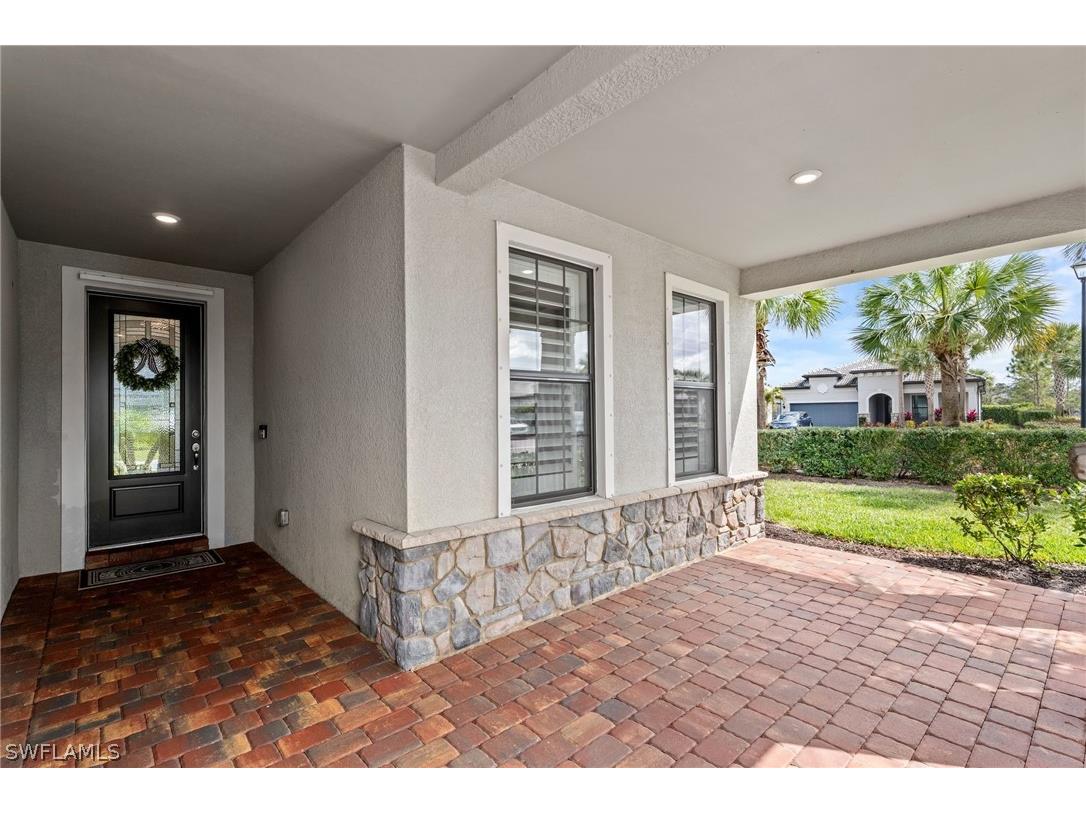 9681 Everglades Drive Naples FL 34120 226009345 image2