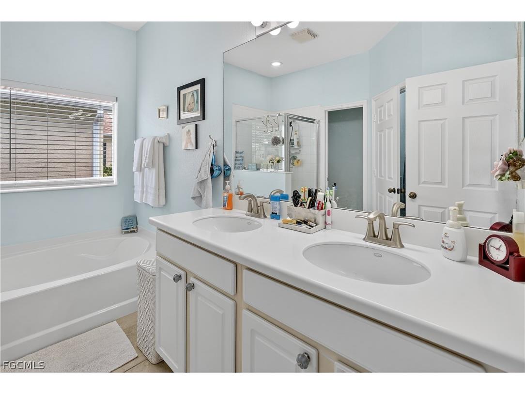 9689 Pineapple Preserve Court Fort Myers FL 33908 2026012106 image22