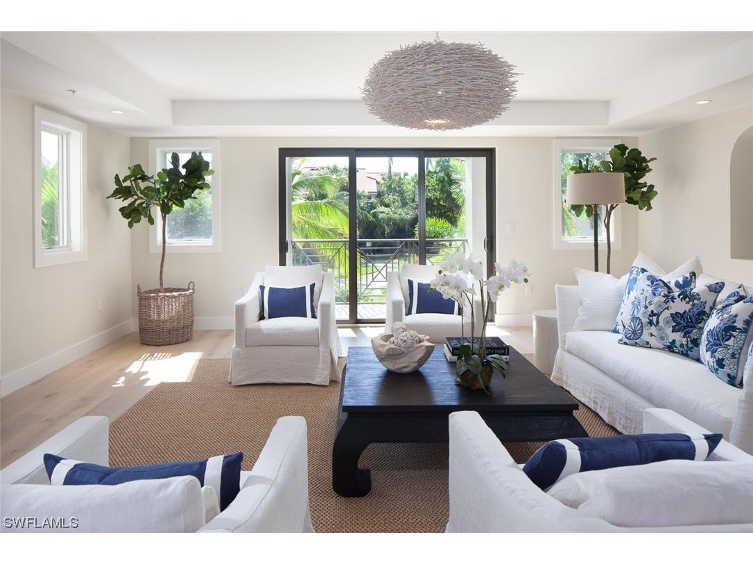 969 8th Avenue S #101 Naples FL 34102 223024452 image1