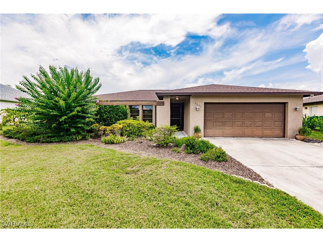 9690 Sussex Street Naples FL 34109 223050871 image1