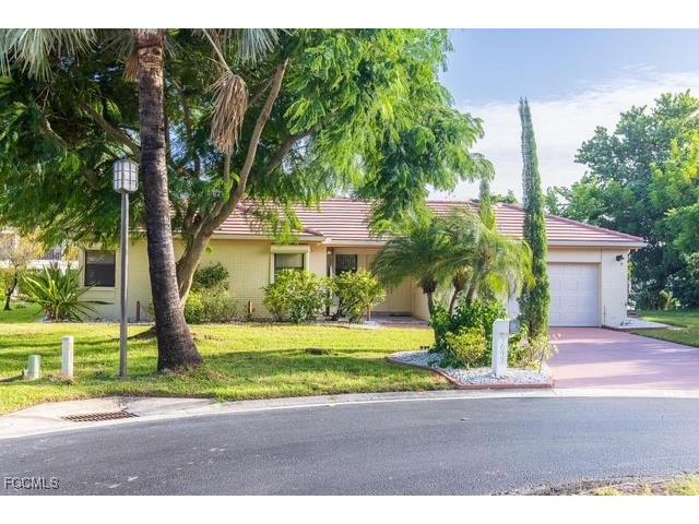 9697 Galley Court Fort Myers FL 33919 2025014333 image1