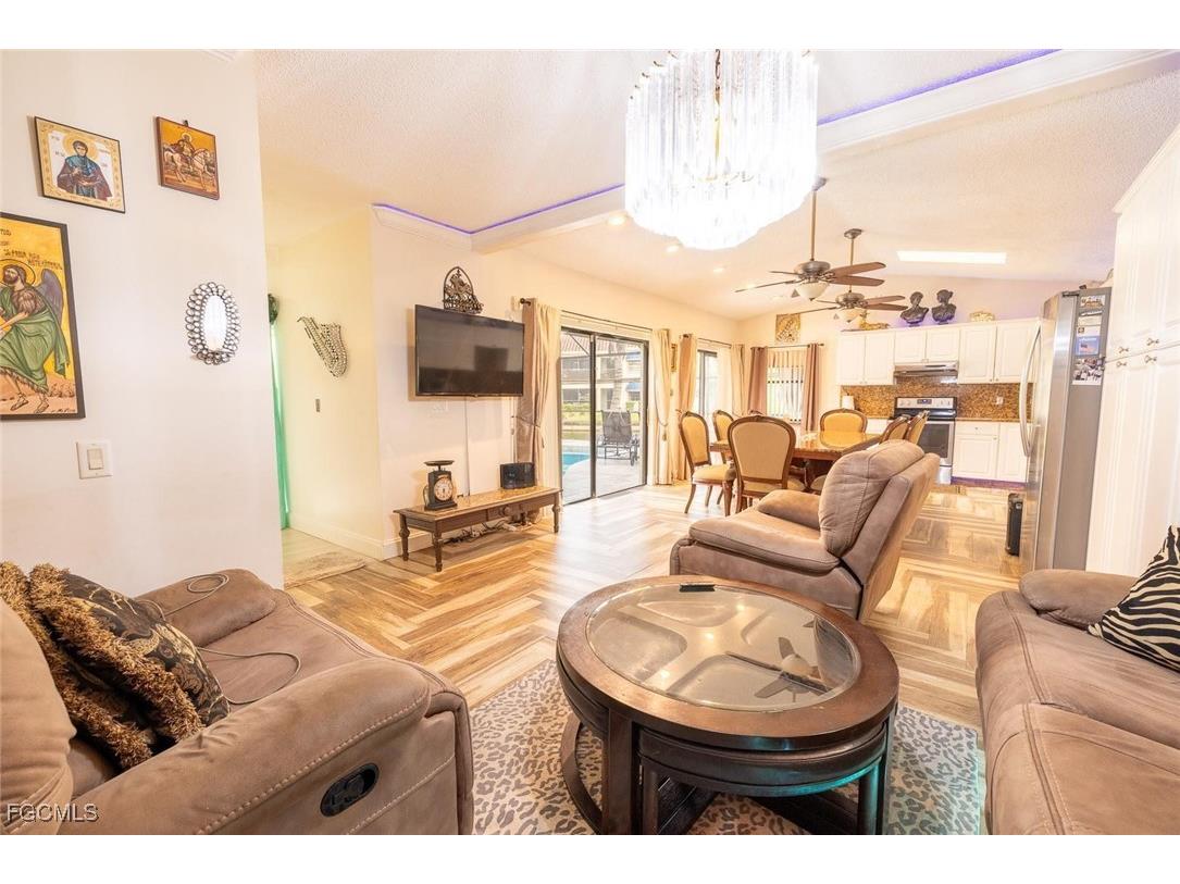 9697 Galley Court Fort Myers FL 33919 2025014333 image28