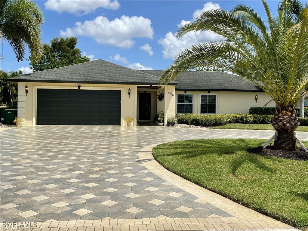 9698 Oxford Street Naples FL 34109 225011965 image1