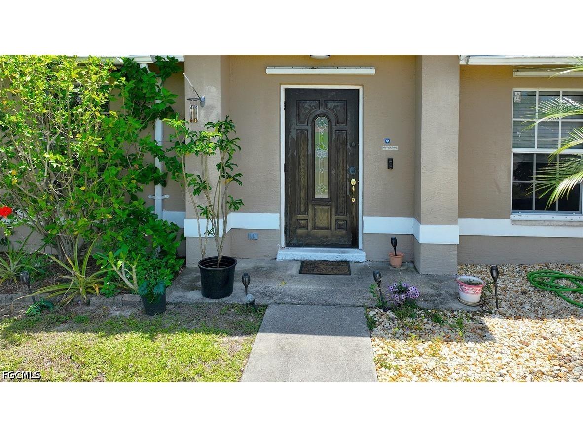 97 Blackstone Drive Fort Myers FL 33913 2026017528 image5