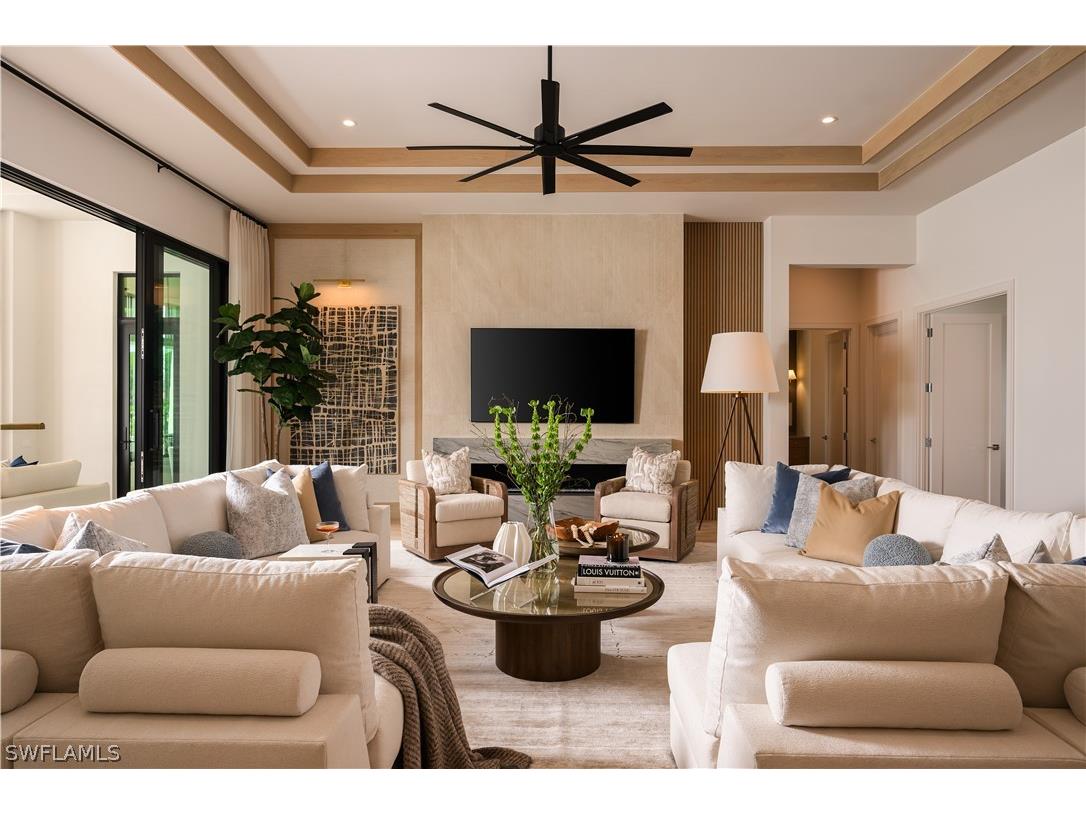 970 French Oak Street Naples FL 34120 226010186 image2