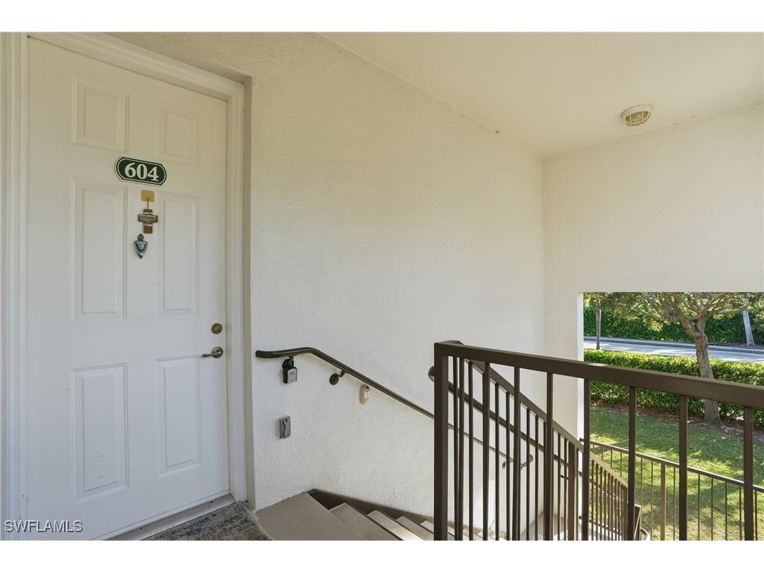 970 Peggy Circle #604 Naples FL 34113 225084747 image2