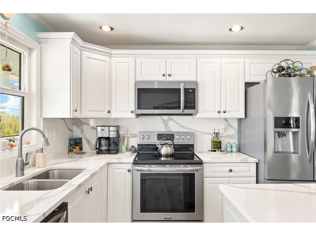 970 Sand Castle Road Sanibel FL 33957 2026016497 image15