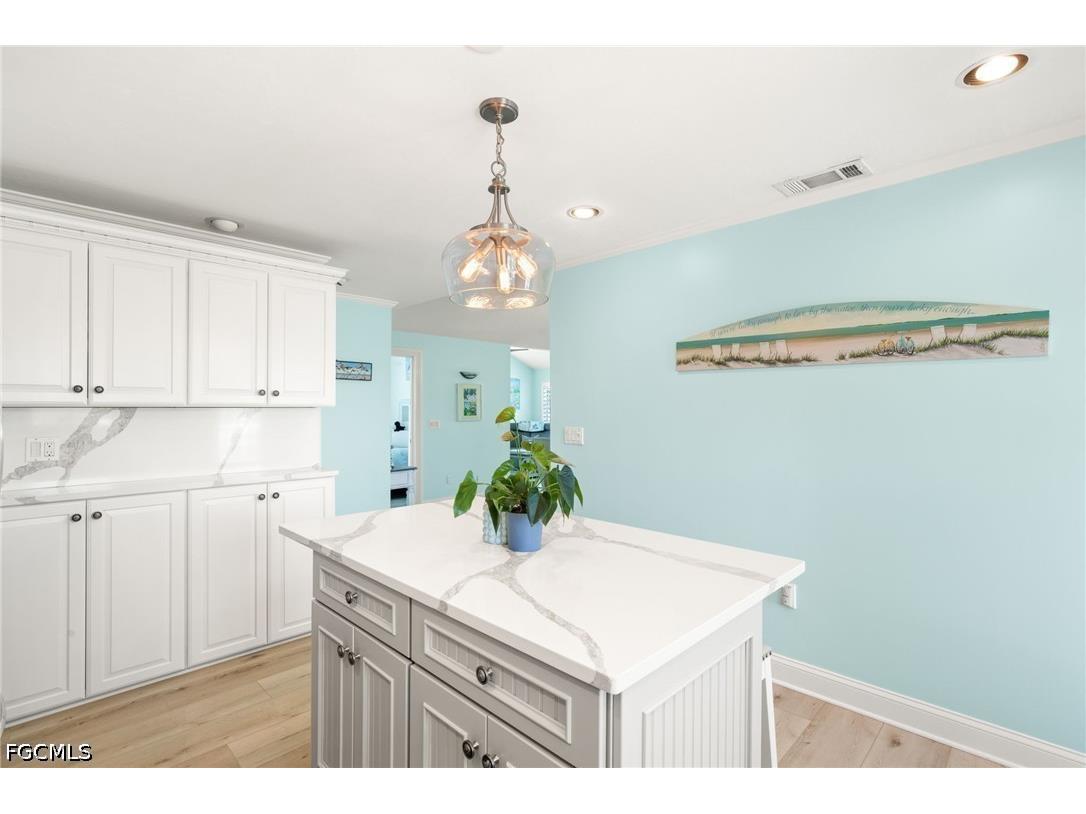 970 Sand Castle Road Sanibel FL 33957 2026016497 image16