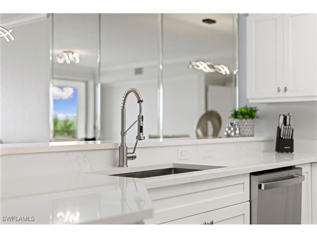 9700 Gulf Shore Drive #202 Naples FL 34108 226001380 image2