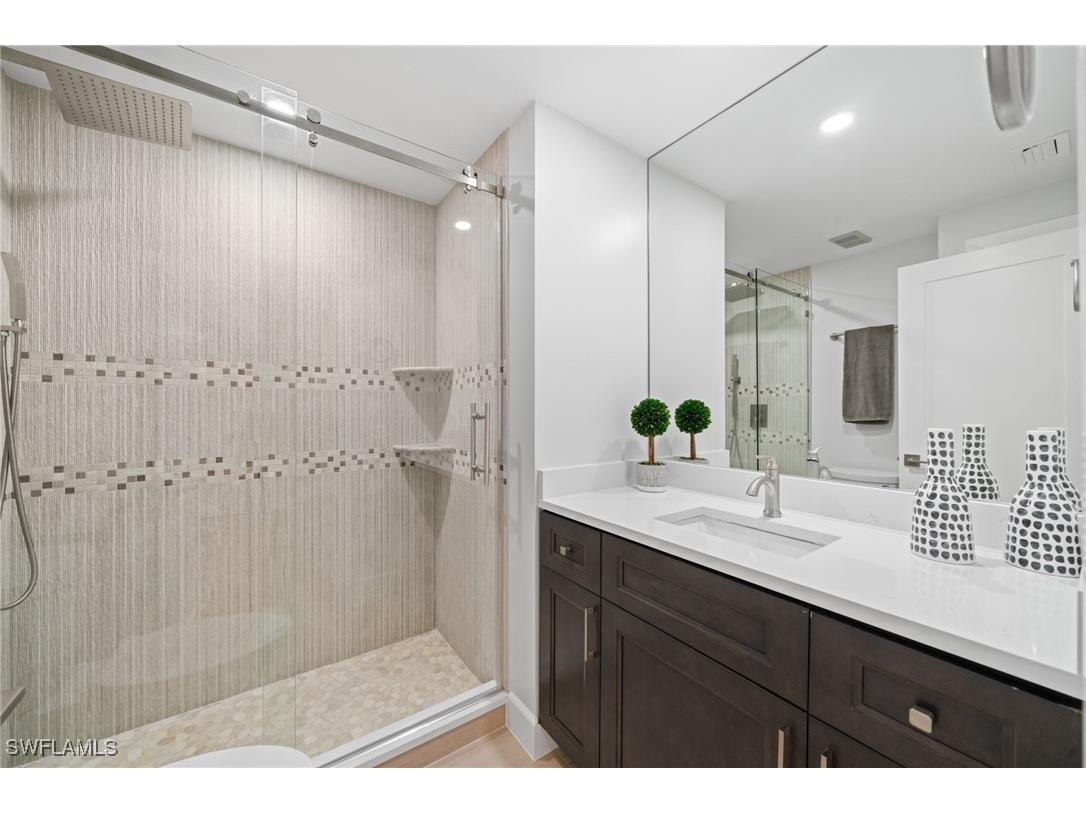 9700 Gulf Shore Drive #202 Naples FL 34108 226001380 image5