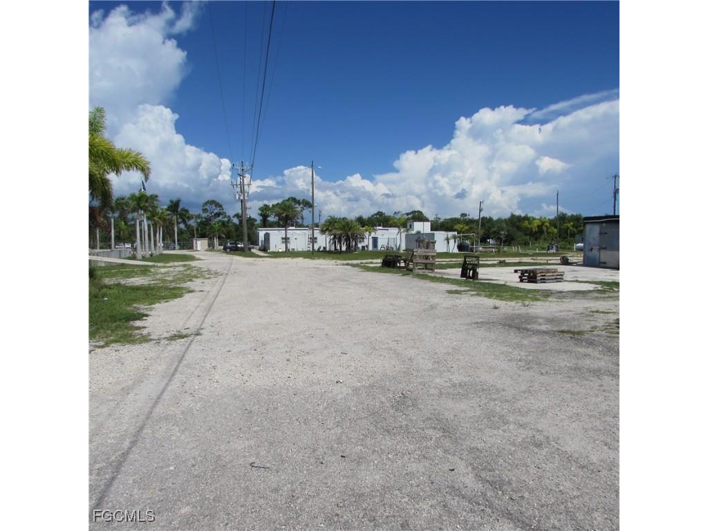 9703 Stringfellow Road Saint James City FL 33956 2025008101 image23