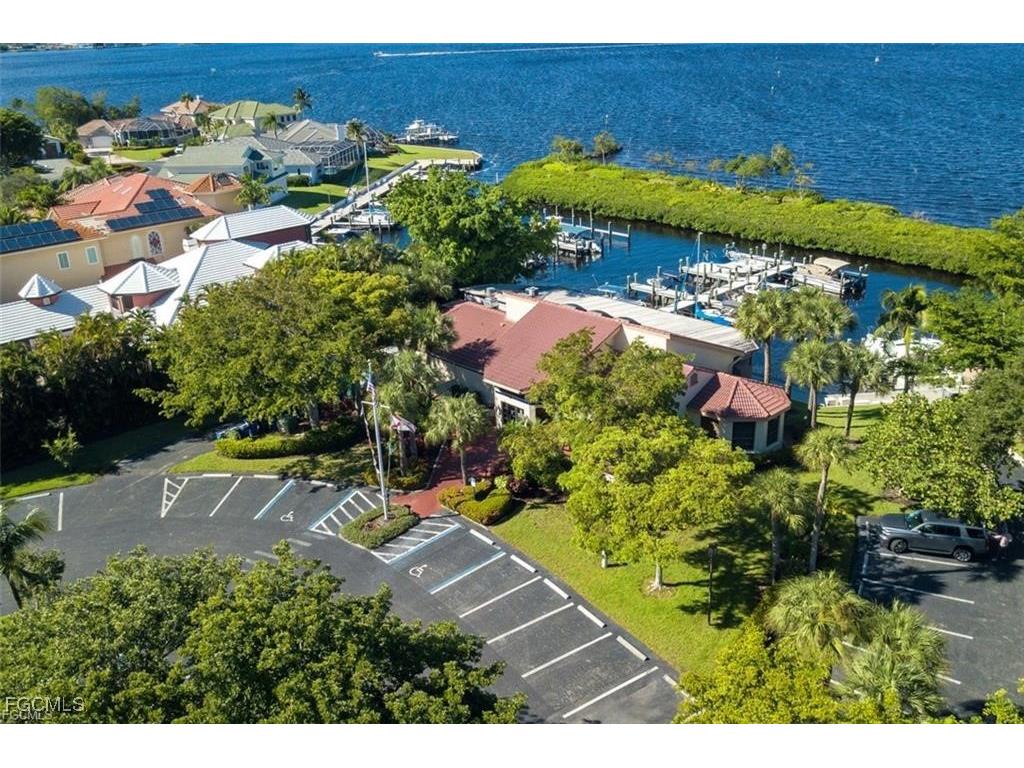 9705 Keel Court Fort Myers FL 33919 2025012916 image32