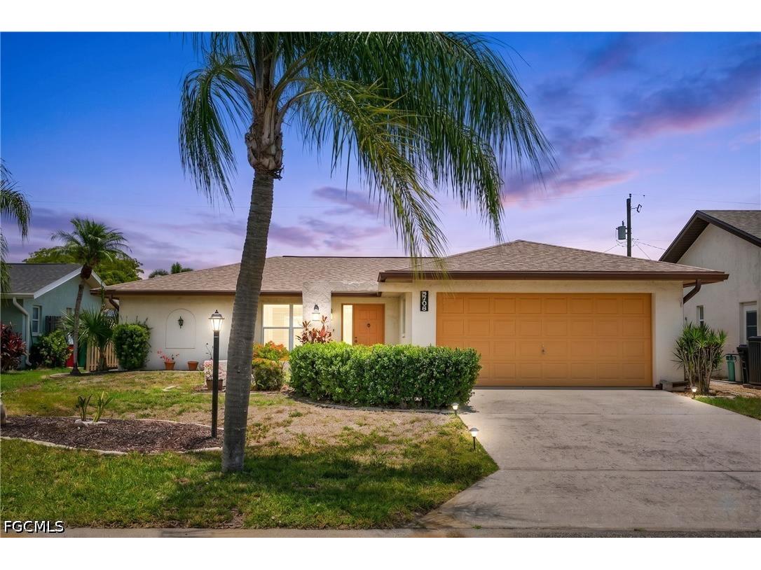 9708 Foxglove Circle Fort Myers FL 33919 2026022368 image1