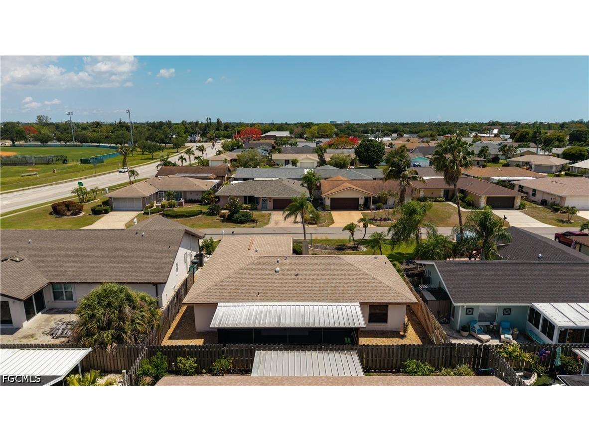 9708 Foxglove Circle Fort Myers FL 33919 2026022368 image33