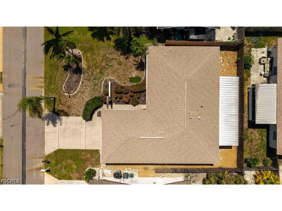 9708 Foxglove Circle Fort Myers FL 33919 2026022368 image35