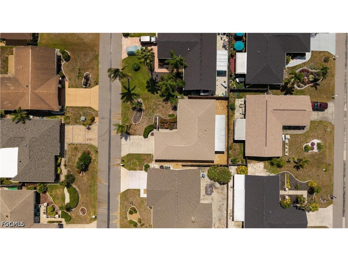 9708 Foxglove Circle Fort Myers FL 33919 2026022368 image36