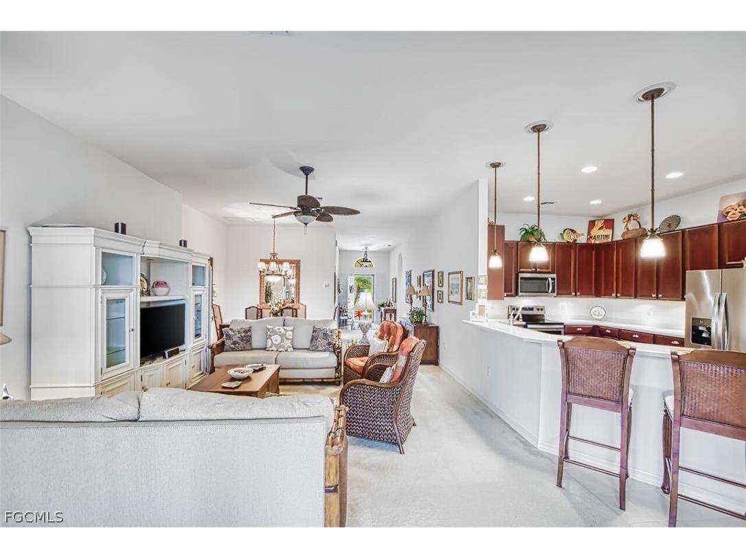 9710 Las Casas Drive Fort Myers FL 33919 2026010510 image23