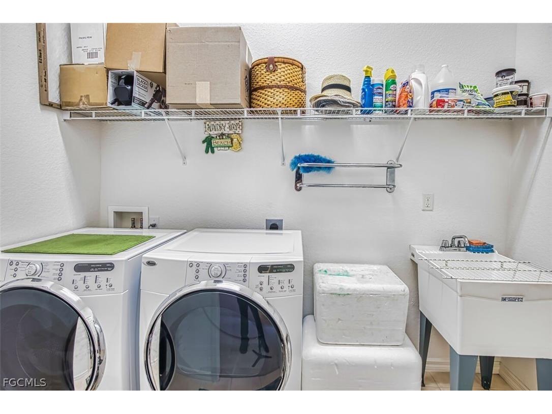 9710 Las Casas Drive Fort Myers FL 33919 2026010510 image38