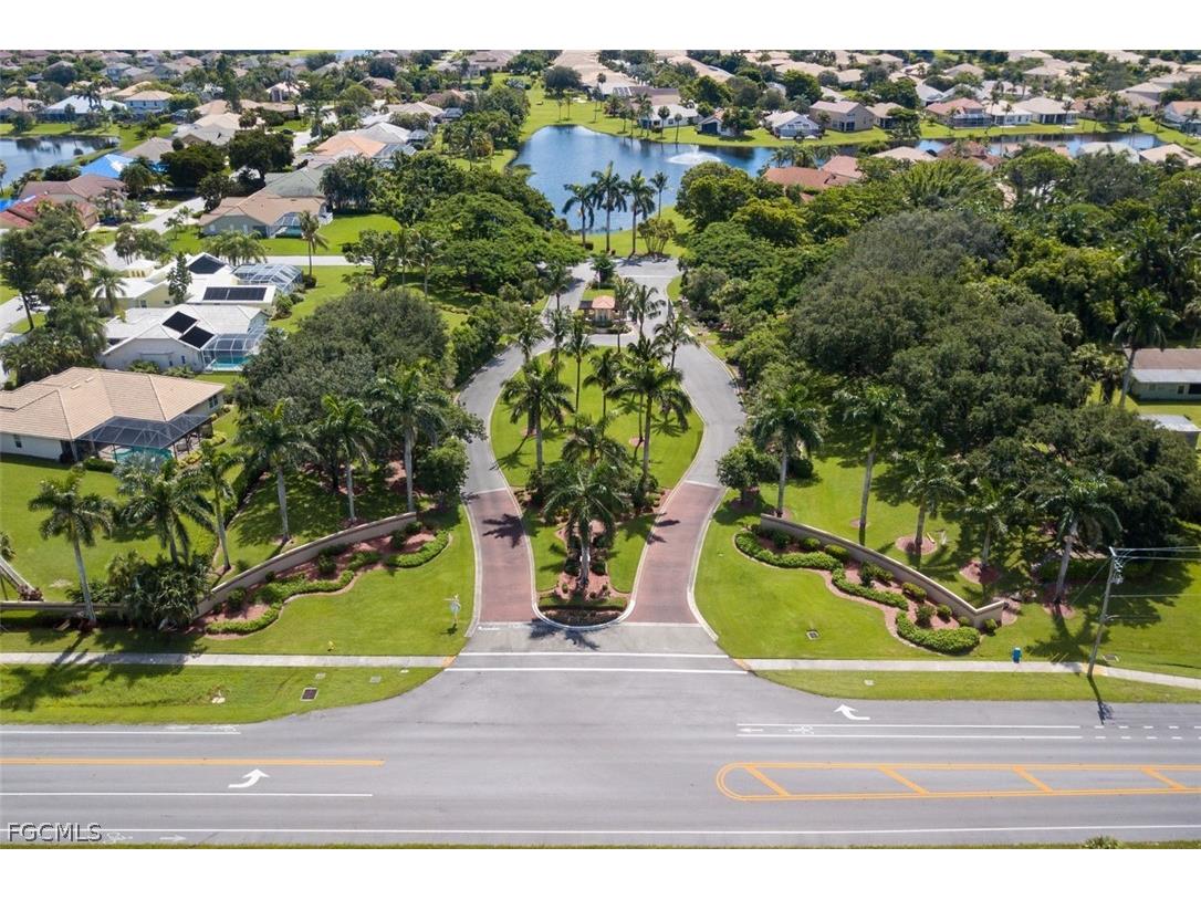 9710 Las Casas Drive Fort Myers FL 33919 2026010510 image42