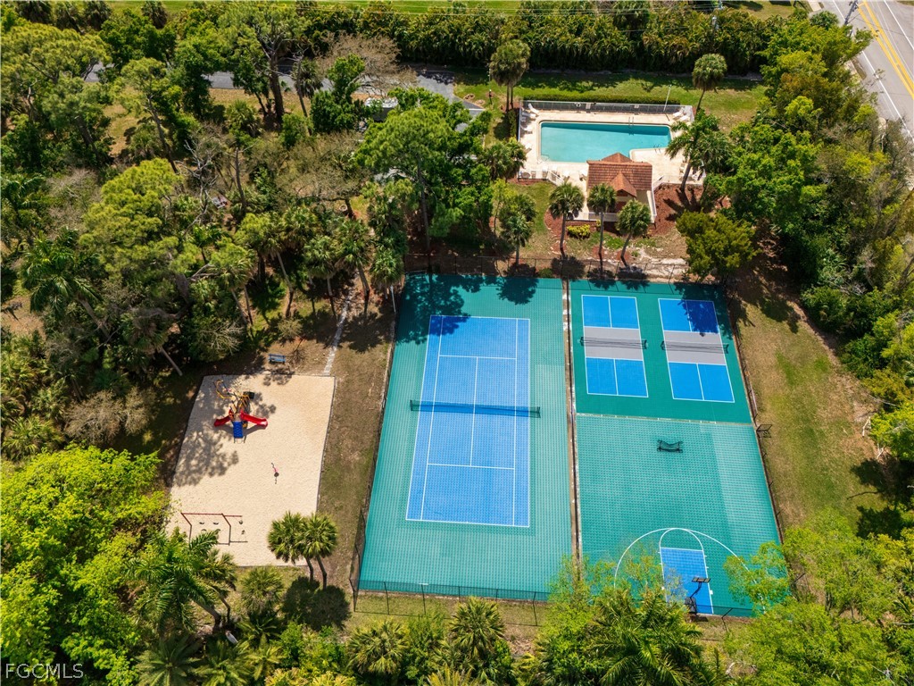 9710 Las Casas Drive Fort Myers FL 33919 2026010510 image48