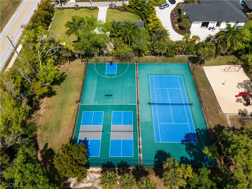 9710 Las Casas Drive Fort Myers FL 33919 2026010510 image49