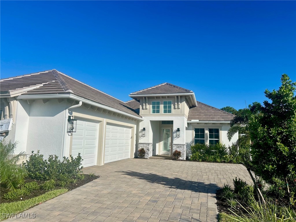 9712 Moonflower Lane Naples FL 34114 225064943 image1