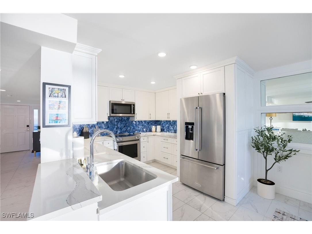 9715 Gulf Shore Drive #103 Naples FL 34108 225079272 image18