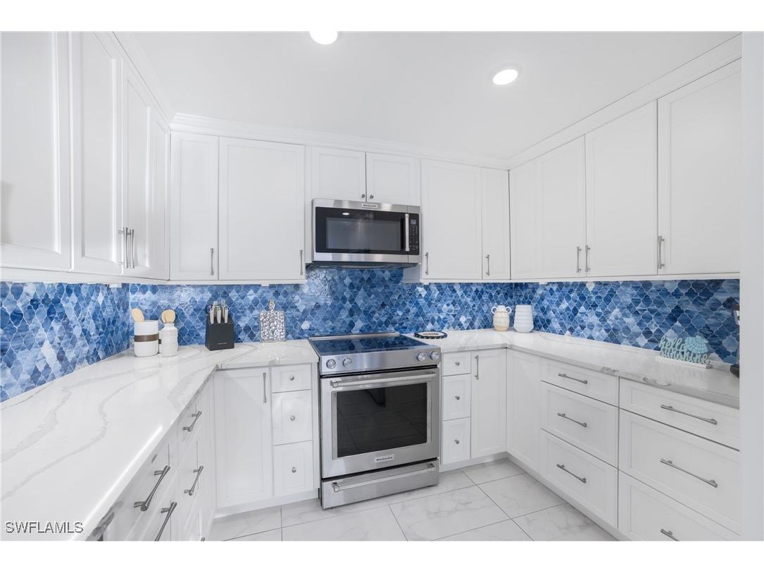 9715 Gulf Shore Drive #103 Naples FL 34108 225079272 image19