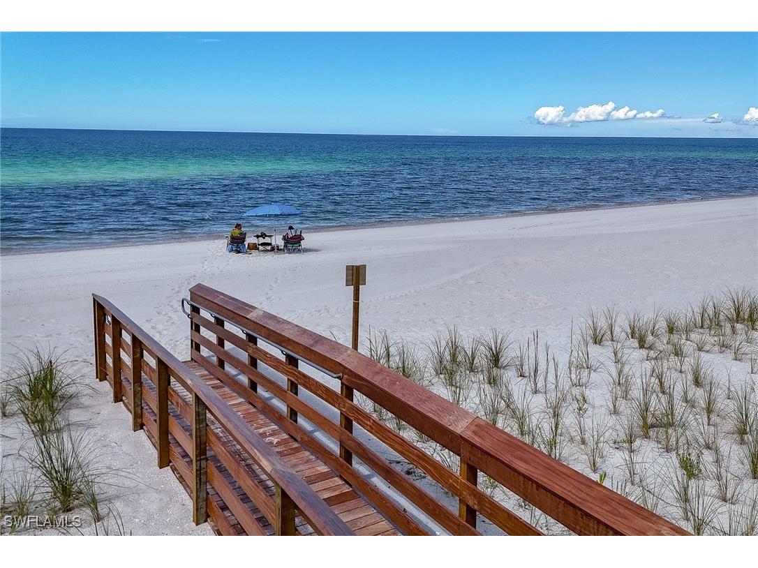 9715 Gulf Shore Drive #202 Naples FL 34108 225069399 image16