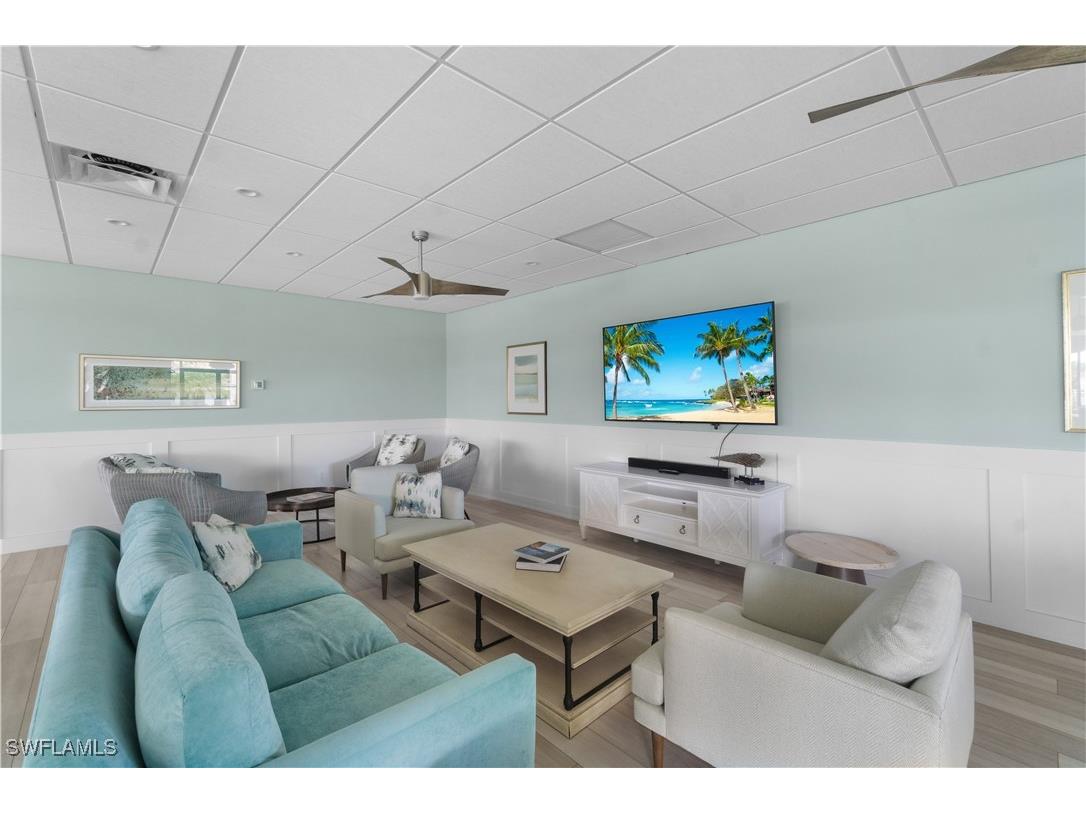 9715 Gulf Shore Drive #202 Naples FL 34108 225069399 image2