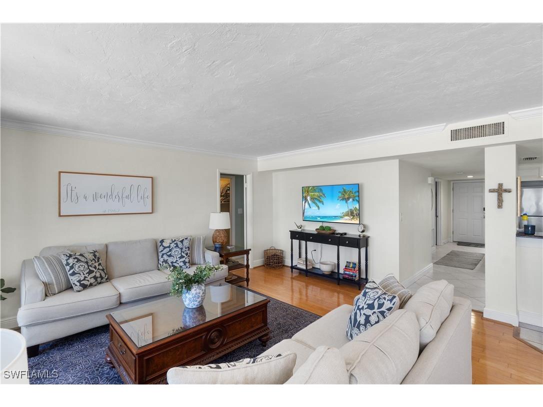 9715 Gulf Shore Drive #202 Naples FL 34108 225069399 image5