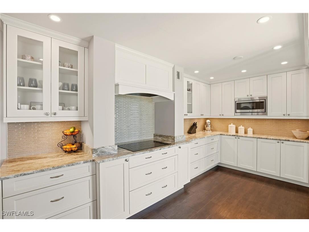 9715 Gulf Shore Drive #701 Naples FL 34108 226000093 image7