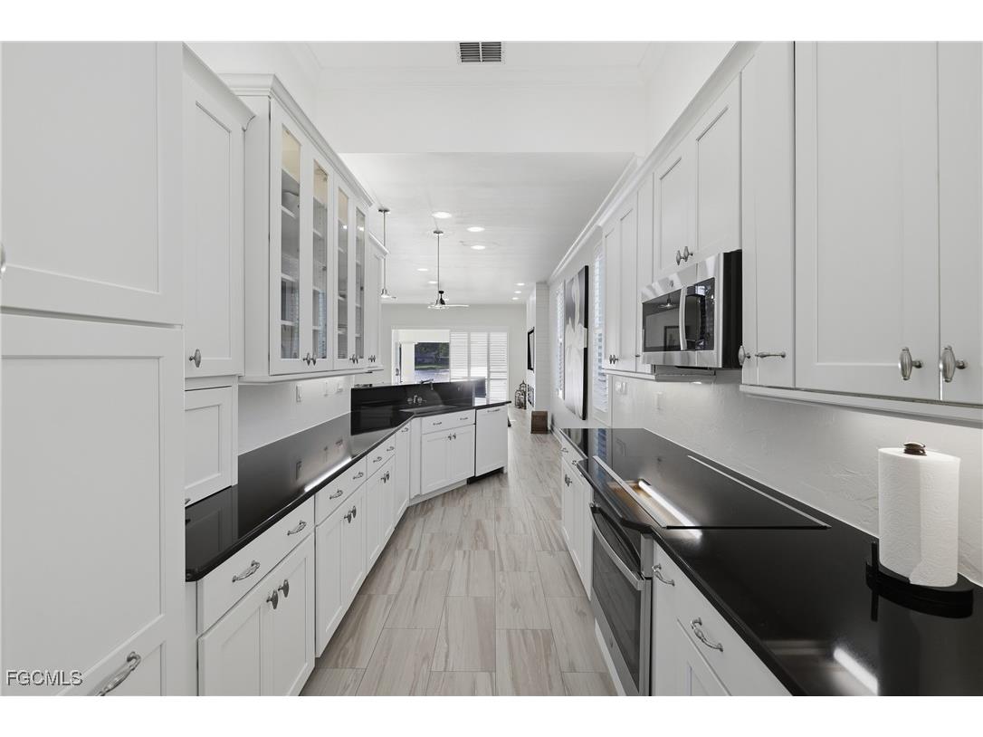 9721 Keel Court Fort Myers FL 33919 2025020175 image15