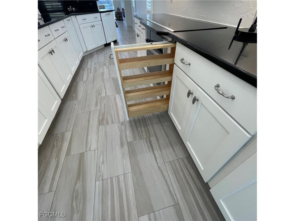 9721 Keel Court Fort Myers FL 33919 2025020175 image18