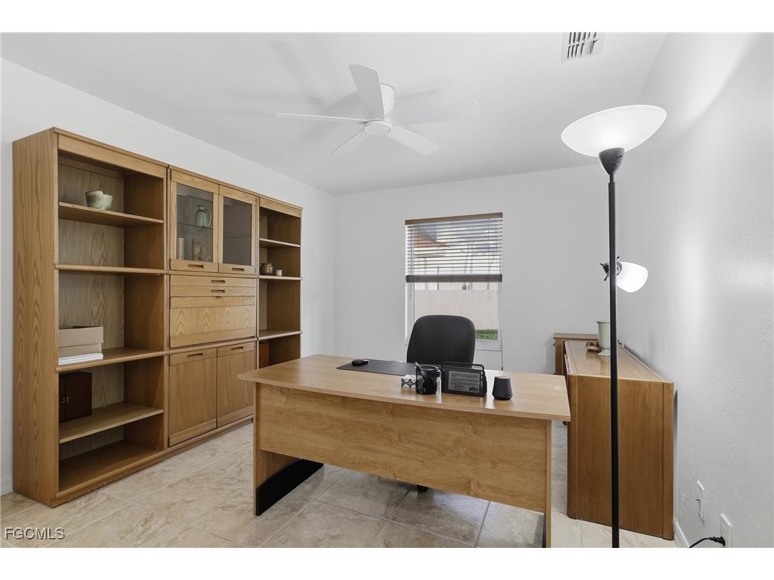 9721 Keel Court Fort Myers FL 33919 2025020175 image32