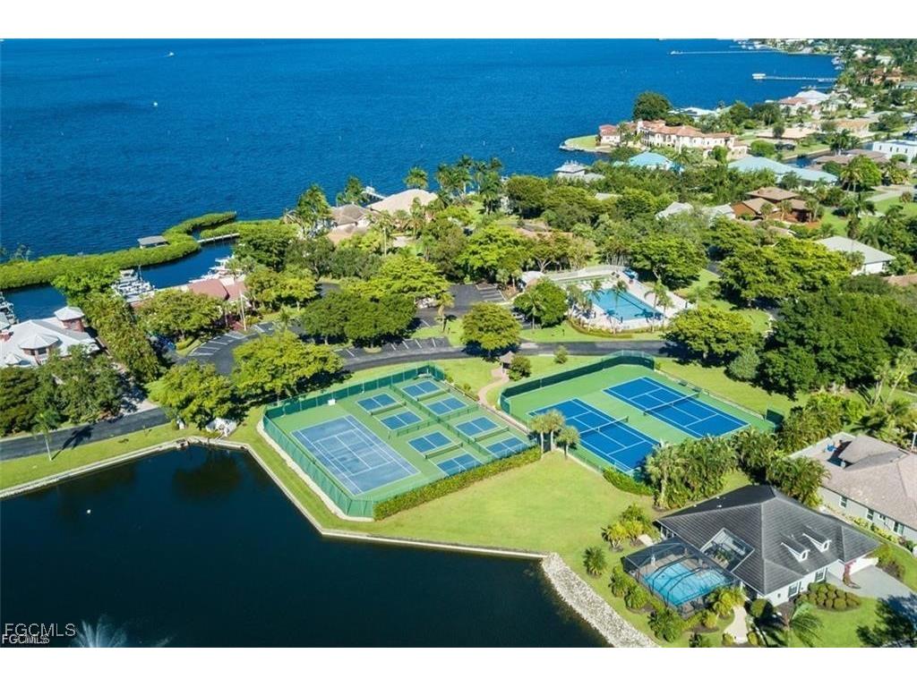 9721 Keel Court Fort Myers FL 33919 2025020175 image45