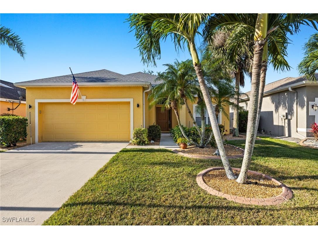 9723 Gladiolus Bulb Loop Fort Myers FL 33908 225039641 image1